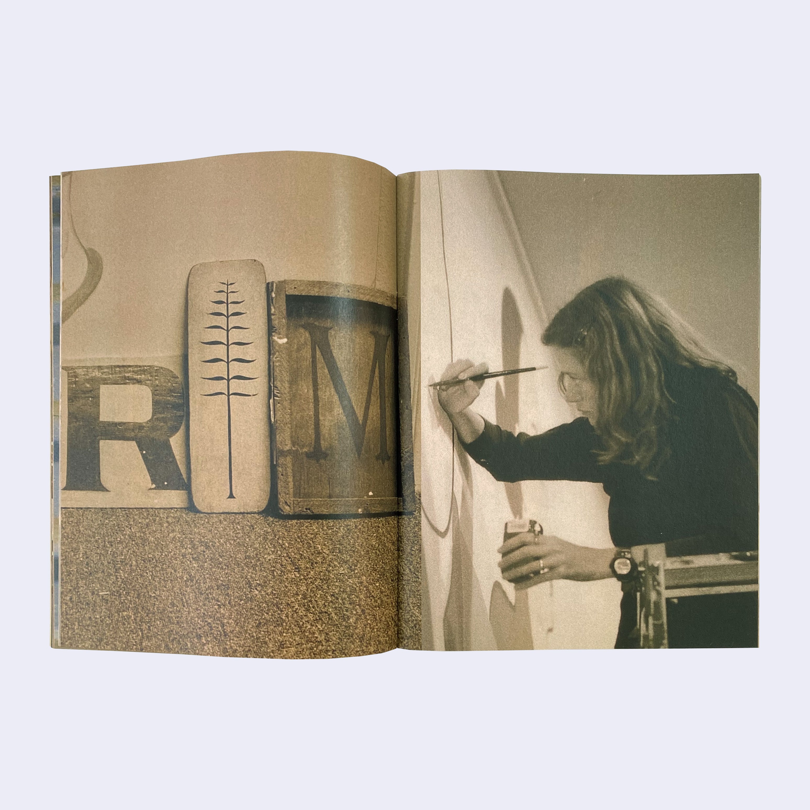 アート・デザイン・音楽 Margaret Kilgallen INSIDE OUT Zine Margaret Kilgallen - Inside Out Zine – GiantRobotStore