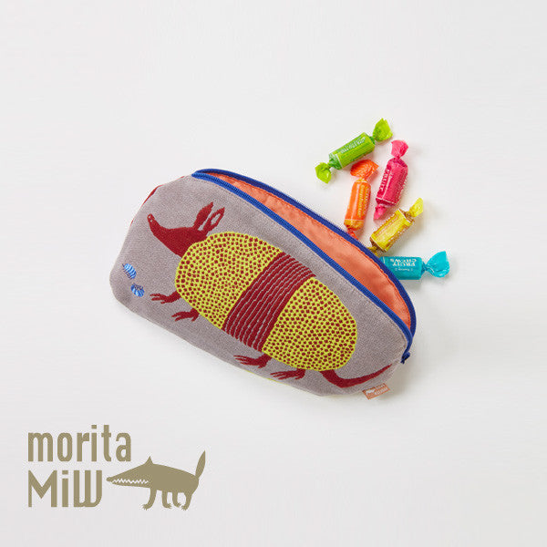 Armadillo w/ Pill Bugs Zip Pouch/Bag (Gray)