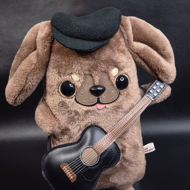 Doggo Show 2022 - Flat Bonnie - "Guitar Doggo"