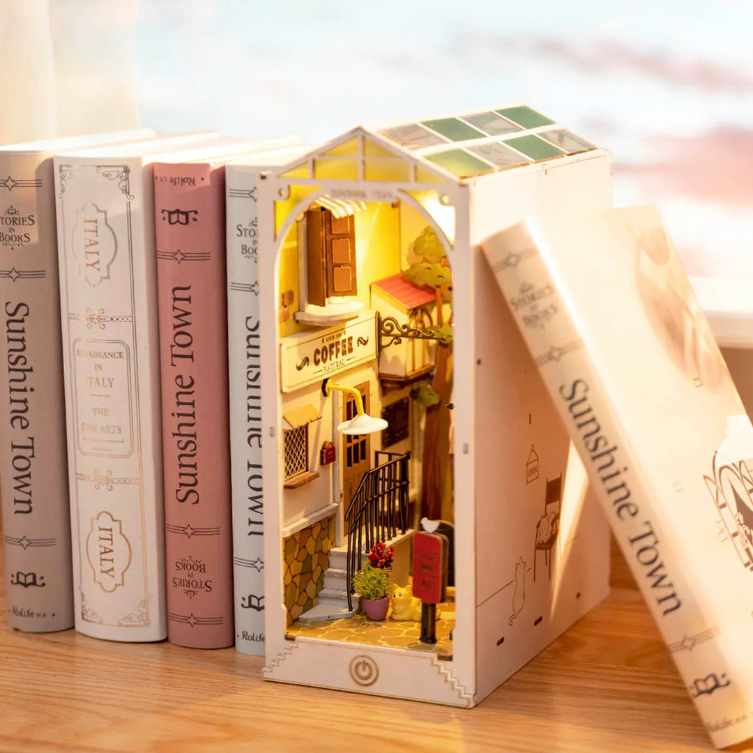 Book Nook 完成品　Ancient Book Ancient Book Collection Room DIY Book Nook Kit（Dust cover